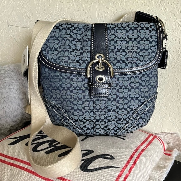 Coach swing pack - Picture 1 of 9